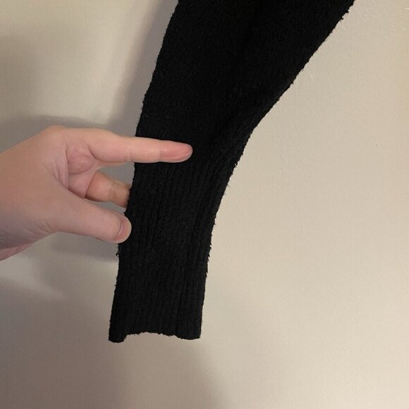Express Women Sz S Black Deep V-Neck Long Sleeve Oversized Knit Sweater - Picture 3 of 8